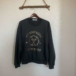 “Champagne connoisseur” pull over
